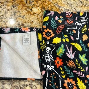 PLUSH Floral Skeleton hand towel set. Washed never used. No stains.
